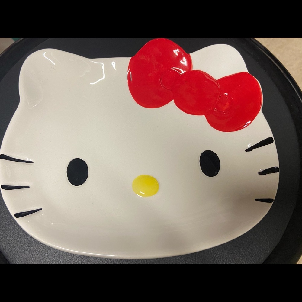 New Hello Kitty Ceramic Face Plate